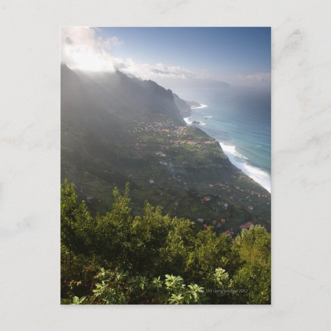 Postal línea de costa agitada de la isla atlántica madeir (Anverso)