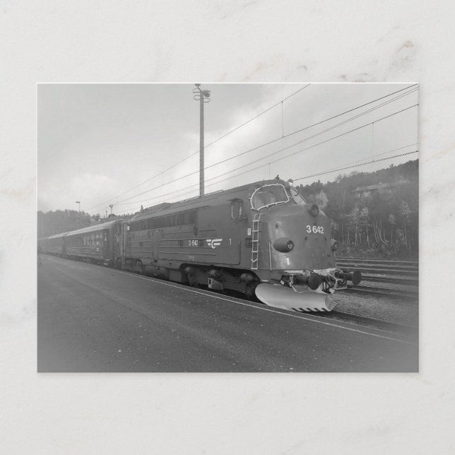 Postal Locomotora Diesel Noruega Di3 642 en Dombás. (Anverso)