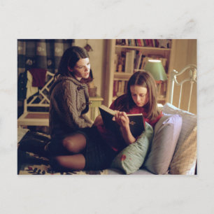 Postal Lorelai y Rory Sentados en el dormitorio