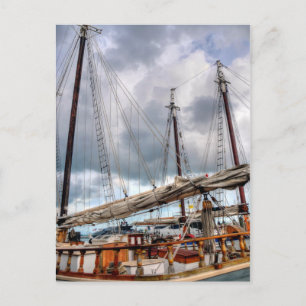 Postal Los Barcos De Vela Están Acoplados En El Puerto Oc