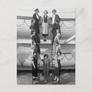 Postal Los Chicas de Tiller bailan Troupe: principios de 