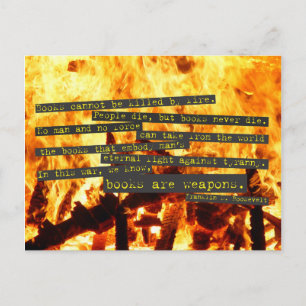 Postal Los libros son armas