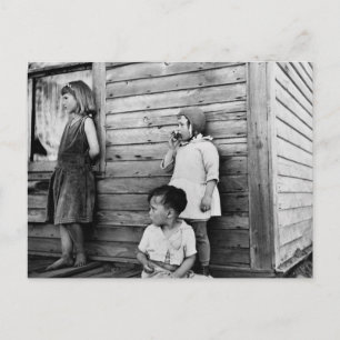 Postal Los niños en la pobreza: años 30