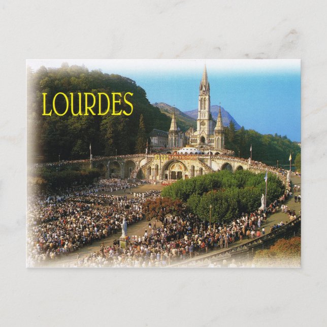 Postal Lourdes, peregrinos en la plaza del Rosario (Anverso)