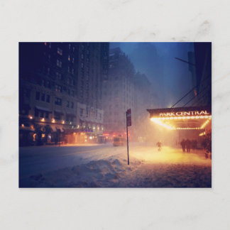 Postal Luces Cálidas En Una Noche Fría