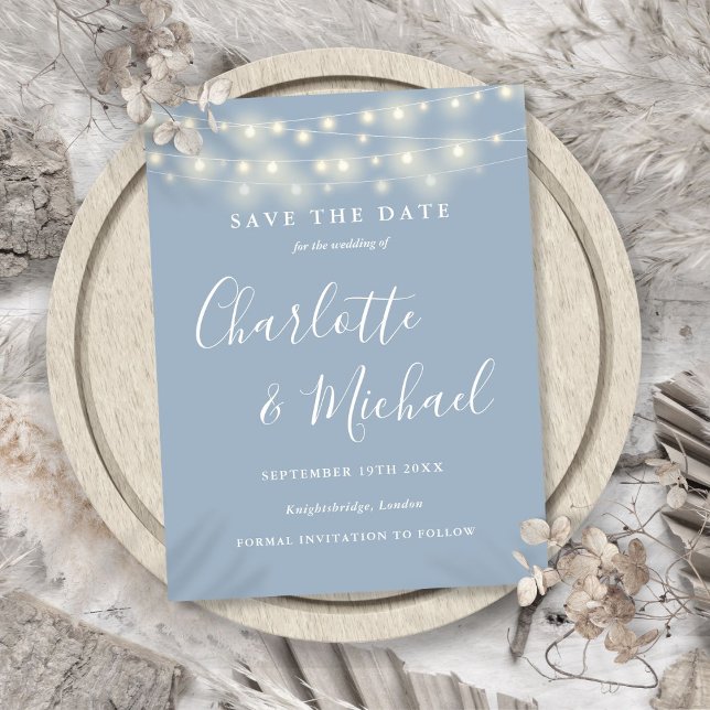 Postal Luces de Cadenas Azul Polvoriento Boda Guardar la  (String Lights Dusty Blue Wedding Save the Date Postcard)