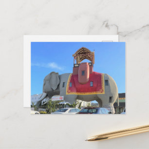 Postal Lucy el Elefante