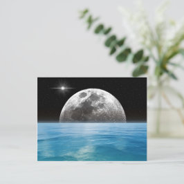 Postal Luna sobre el océano