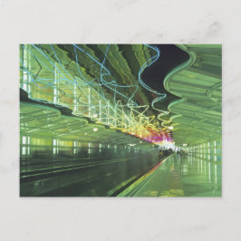 Postal Luz neón en el pasillo del aeropuerto de O'hare,