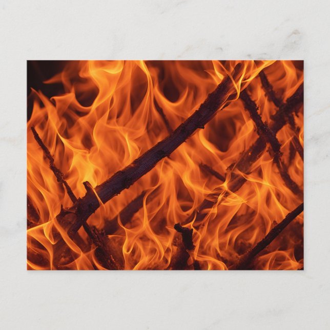 Postal Macro de llama de fuego en la chimenea (Anverso)
