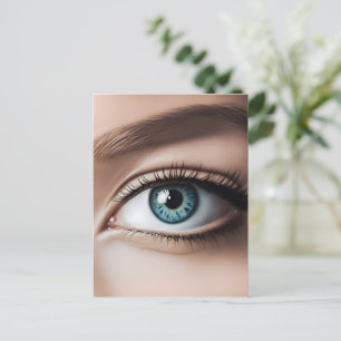 Postal macro ocular femenina