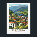 Postal Madeira Portugal Islas Vintage<br><div class="desc">Diseño de viaje vector retro Madeira. Madeira,  una región autónoma de Portugal,  es un archipiélago compuesto por 4 islas frente a la costa noroeste de África. Es conocida por su vino homónimo y su clima subtropical cálido.</div>