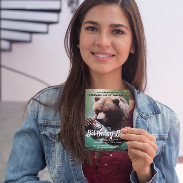 Postal Majestic Bear Catch Birthday Invite (Subido por el creador)