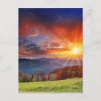 Majestuoso amanecer en el paisaje montañoso