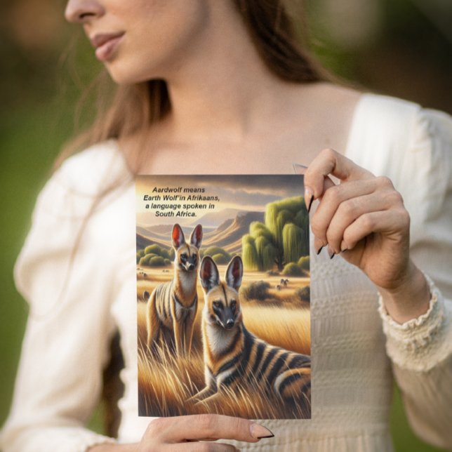 Postal Majestuoso Dúo Aardwolf en Meadow (Subido por el creador)