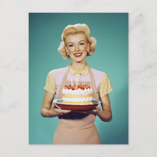 Postal Mamá Retro Sosteniendo una Tarta de Celebración