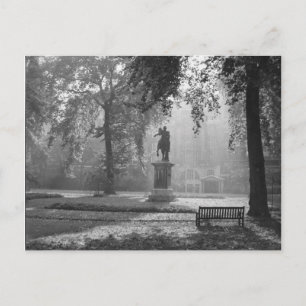 Postal Mañana Misteriosa En La Plaza