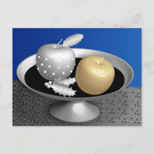 Postal Manzanas de oro y plata en un pedestal de plata