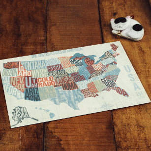 Postal Mapa de EE.UU. con estados en palabras