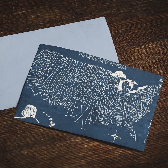 Postal Mapa de Hand Lettered Blue USA (Postcard on table)