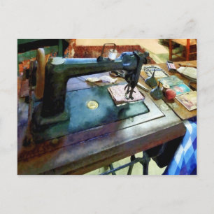 Postal Máquina De Coser Con Sissores