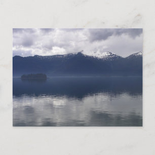 Postal Mar de Alaska brumoso en tonos azules