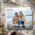 Postal Mares y saludos de escritura de pincel modernos<br><div class="desc">Mares y saludos familiares de escritura de pincel moderno tarjeta postal de vacaciones</div>