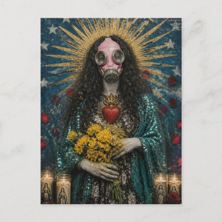Postal María Magdalena con máscara de gas rosa