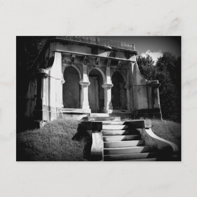 Postal Mausoleo en una colina (Anverso)