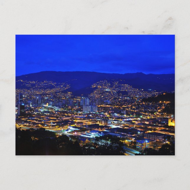 Postal Medellín, Colombia en la noche (Anverso)