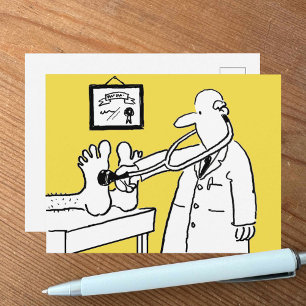 Postal Médico de dibujos animados divertido usando esteto
