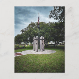 Postal Memorial de la Bandera Americana con pilares de pi