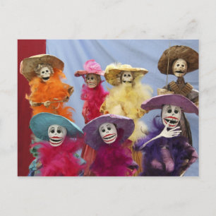 Postal México. Catrinas esqueléticas, figuras celebrando