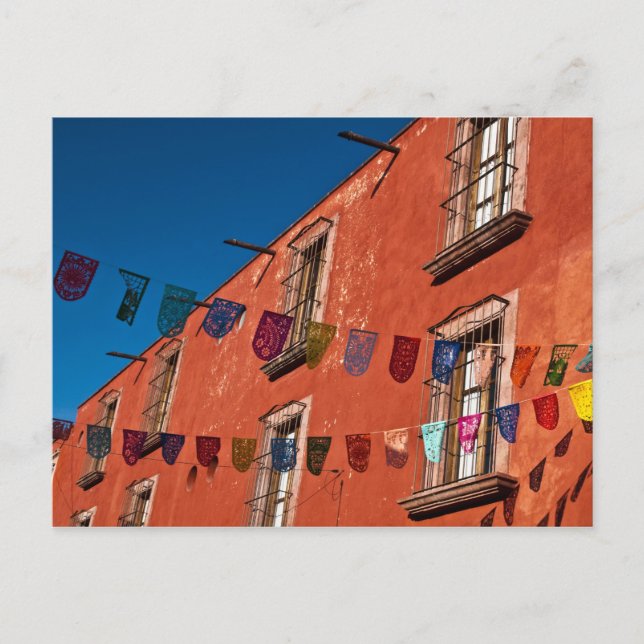 Postal México, San Miguel de Allende. Banderas de colores (Anverso)