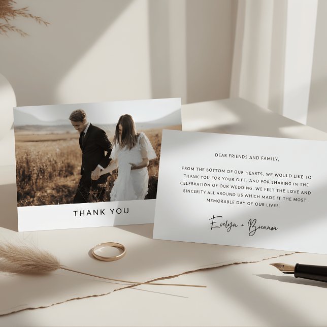 Postal Minimalist Simple Script with Heart Wedding Photo  (Subido por el creador)