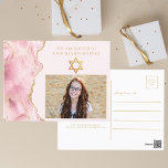 Postal Moda Agate de Oro Rosado Bat Mitzvah Fiesta de fot<br><div class="desc">El ágate color rosa y oro de la moda decora el lado de esta moderna invitación postal de un fiesta fotográfico de Bat Mitzvah. El nombre de tu hija está escrito en un hermoso guión formal bajo la fotografía de la Estrella de David y encima de su bonito. Postales perfectas...</div>