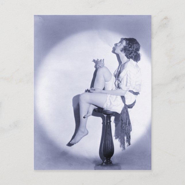 Postal Moda de los años 20 con modelo de tabaco (Anverso)