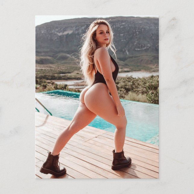 Postal Modelo de Chica de glamour en pequeña foto en biki (Anverso)
