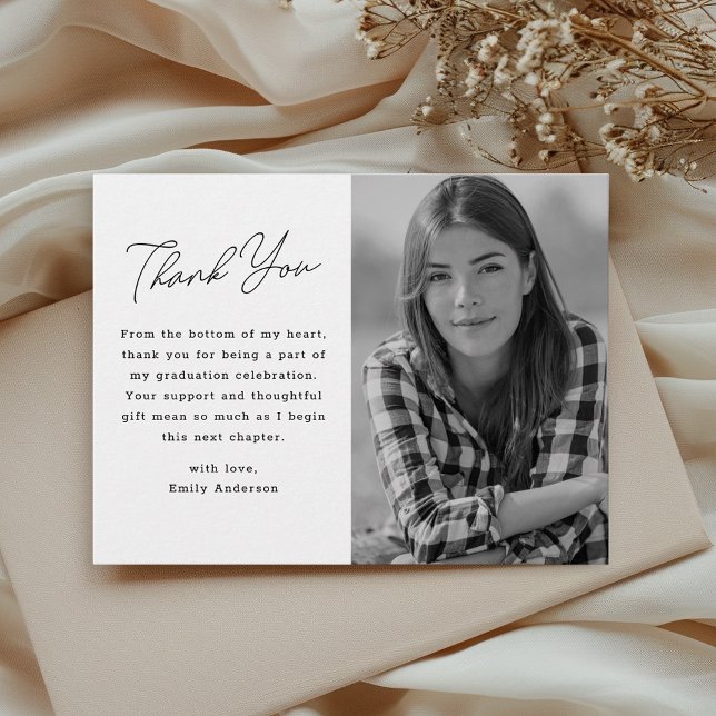 Postal Modern Simple Graduation Photo Thank You (Subido por el creador)