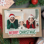 Postal Moderna familia navideña de Feliz Kraft<br><div class="desc">Foto de la familia navideña moderna de Feliz Navidad con tarjeta postal de vacaciones verdes y rojas</div>