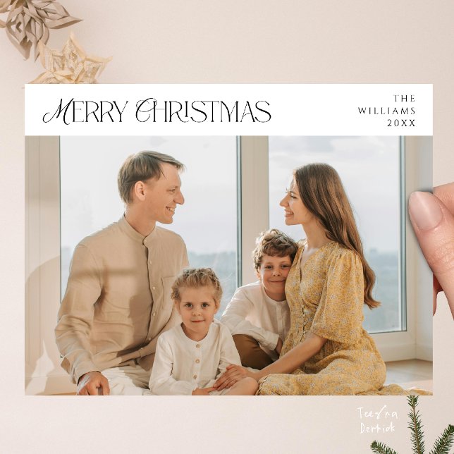 Postal Moderna y elegante foto de la familia navideña (Modern Elegant, Merry Christmas Family Photo Postcard in Black and White Theme)