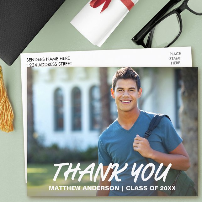 Postal Moderno Agradecimiento de Graduación Cool W (Customize to change your personalized text size or text style.)