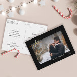 Postal Moderno Gold Merry Christmas Lettering Photo Black<br><div class="desc">Celebremos a los Navidades este año con estas simples y modernas postales vacacionales.</div>