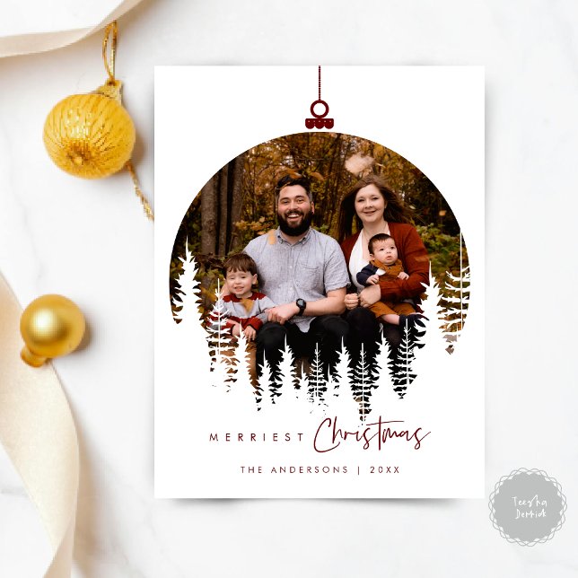 Postal Moderno Minimalista, Feliz Navidad Foto Familiar (Merriest Christmas Family Photo, Season Greeting Wishes Ball Layover Postcard, in Burgundy red theme)