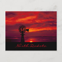 Molino de viento hermoso de "Dakota del Norte" en