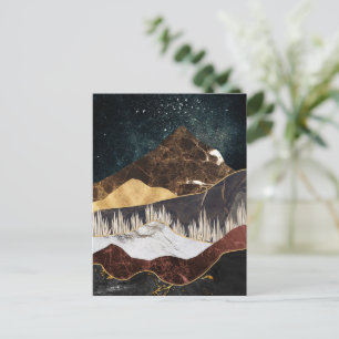 Postal Montaña dorada de mármol bajo cielo estrellado