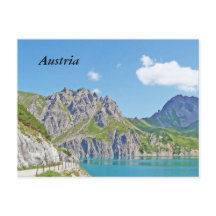 Montañas austriacas en Vorarlberg en verano