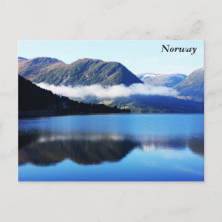Postal Montañas escandinavas, el mar del Norte, en...