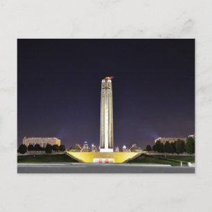 Postal Monumento a la Libertad por la noche en Kansas Cit