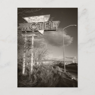 Postal Motel Retro